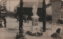 CARTE PHOTO - Rochehaut - Belgique - Place Du Monument Aux Morts - Photographie -  Carte Postale Ancienne - - Fotografie