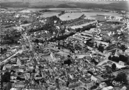 77-COULOMMIERS- VUE GENERALE AERIENNE A L'ARRIERE PLAN LES H.L.M - Coulommiers