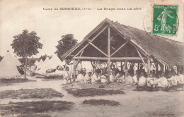 Sissonne * Le Camp Militaire * La Soupe Sous Un Abri * Militaria Militaires - Sissonne