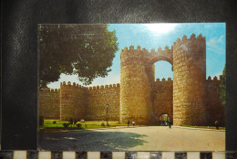 CP,  ESPAGNE, AVILA - PUERTA DE SAN VICENTE - SAINT VINCENT'S DOOR - PORTE DE SAINT VINCENT- - Ávila