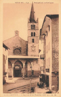 Guillestre * Place De L'église Et Le Porche Du XVème - Guillestre