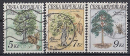 CZECH REPUBLIC 23-25,used,falc Hinged - Gebraucht