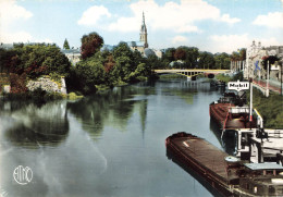 Mézières * Le Pont D'arches Et La Basilique * Péniche * Pompe à Essence MOBIL - Autres & Non Classés