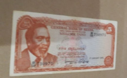 5 SCHILLINGS 1 ,01, 1975 - Kenya