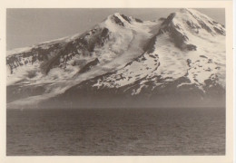 Photo Prise Le 24/7/1955 Par C. Patissier Devant L'île Jan Mayen, Le Mont Beerenberg Et Son Glacier Qui Va En Mer - Brieven En Documenten