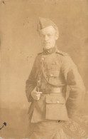 PHOTOGRAPHIE - Homme Militaire Moustachu  -  Carte Postale Ancienne - Photographs