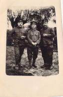 PHOTOGRAPHIE - Groupe De 3 Militaires - Militaria -  Carte Postale Ancienne - Photographie