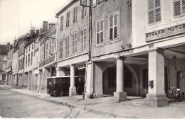 FRANCE - 55 - STENAY - Arcades Sur La Place - Carte Postale Ancienne - Stenay