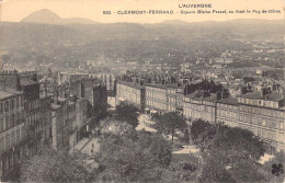 FRANCE - 63 - CLERMONT FERRAND - Square Blaise Pascal Au Fond Le Puy De Dôme - Carte Postale Ancienne - Clermont Ferrand