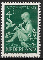 Plaafout Wit Stipje Achter Het Hoofd In 1938 Kinderzegels 4 + 2 Ct Groen NVPH 315 PM 8 (*) - Plaatfouten En Curiosa