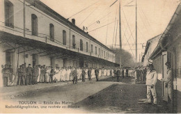 Toulon * école Des Marins Radiotélégraphistes , Une Rentrée En Séance * Radio Tsf TSF T.S.F. - Toulon