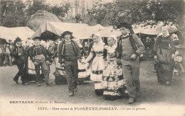 Plonévez Porzay * Une Noce * Mariage * Un Pas De Gavotte , Danse * Folklore Local Coiffe - Plonévez-Porzay