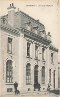 Bergues * Façade De La Banque Caisse D'épargne * Banco Bank - Bergues