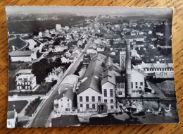 Attigny (Ardennes) - La Sucrerie Et La Rue Eugène Frère - Cheminée -Série En Avion Au Dessus De - CPSM GF - Attigny