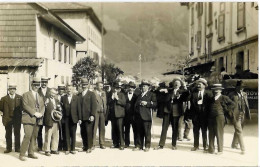 VAUD - ECHALLENS à Déterminer Avec Une Quinzaine De Messieurs Avec Chapeaux -  PHOTO. EUG WURGLER - Pas Circulé - Échallens