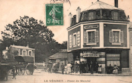 Le Vésinet - La Place Du Marché - Café De L'union , Restaurant - Attelage - Le Vésinet