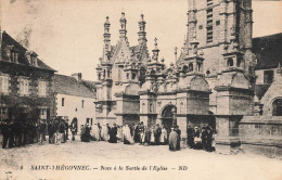 St Thégonnec * Place * Une Noce à La Sortie De L'église * Mariage Fête - Saint-Thégonnec