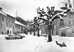 Morbier * Le Centre Du Village Sous La Neige * Automobile Voiture Ancienne Citroën DS - Sonstige & Ohne Zuordnung