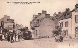 La Turballe * La Place De La Gare * Arrivée Du Train De Piriac * Locomotive * Boulangerie - La Turballe