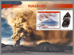 GUINEA BISSAU 2022 MNH Volcanoes Vulkane Volcans S/S - IMPERFORATED - DHQ2317 - Vulkanen