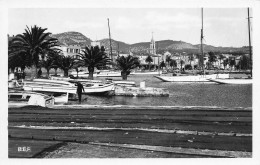 Sanary Sur Mer * Un Coin Du Port * Bateaux - Sanary-sur-Mer