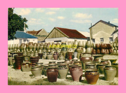 CPM SAINT AMAND EN PUISAYE  Fabrique De Poterie - Saint-Amand-en-Puisaye