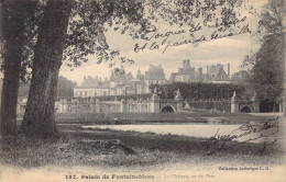 FRANCE - 77 - Palais De Fontainebleau - Le Château, Vu Du Parc - Carte Postale Ancienne - Fontainebleau