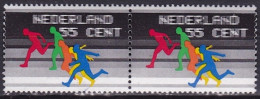 Plaatfout Oranje Puntje Voor De De Voet Van De Gele Loper In 1976 Sport 55 Cent Kleurdoorloper NVPH 1093 PM Postfris - Plaatfouten En Curiosa