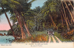 TAHITI - En Route Pour Tautira  - Carte Postale Ancienne - Polynésie Française