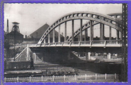 Carte Postale 59. Anzin  La Mine  Pont De Chemin De Fer De La Bleuse Borne Très Beau Plan - Anzin