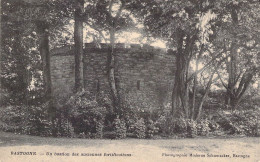 BELGIQUE - BASTOGNE - Un Bastion Des Anciennes Fortifications - Carte Postale Ancienne - Bastenaken