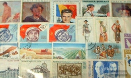 Romania 300 Different Stamps - Lotes & Colecciones