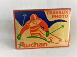 PINS  TRAVAUX PHOTO AUCHAN SKIEUR/ 33NAT - Fotografie