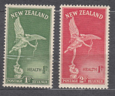 New Zealand 1947 Mi#299-300 Mint Never Hinged - Unused Stamps