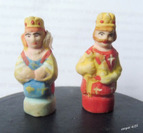 Fève ~ Lot 2 Fèves Anciennes  Ceramique Mate : Roi Et Reine, Moyen Age - Histoire