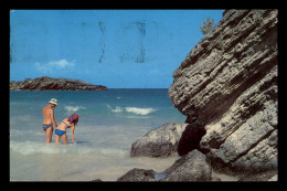 Delcampe - Enjoying Bermuda’s Sunshine And Warm Waters - Bermuda