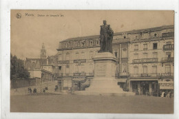 Mons  (Belgique, Hainaut) : Les Magasins De La Place Léopold 1er Dont Le Magasin De Colombophile En 1931 PF. - Mons