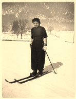 Ski , Sports D'hiver * Une Skieuse à Skis * Skieur Sport Neige * Photo Ancienne 11.8x9cm - Sports D'hiver