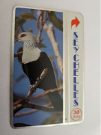 SEYCHELLES 30 Units  L&G   COMORO BLUE PIGEON BIRD  CONTROL 010A   Fine Used Card  **   ** 13279  ** - Seychelles