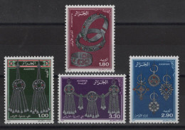 Algerie - N°888 à 891 - Bijoux - Cote 6.75€ - ** Neuf Sans Charniere - Argelia (1962-...)