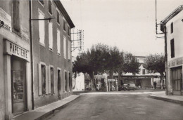 84 / LAPALUD / CENTRE DU VILLAGE / CAFE / CASINO / CPSM CFELLARD - Lapalud