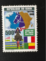 Bénin 1999 Mi. 1227 500 F Fauna Faune Horse Riding Cheval Hippisme Pferd Grand Prix De L'Amitié France Afrique - Bénin – Dahomey (1960-...)