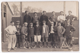 Cpa 1920 – 1921 , 15 Personnages , Ouvriers , à Localiser - Photos