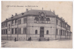 LAVAL - Le Petit Lycée L*, Avec Cachet Franchise Militaire , écrit à Marseille 1915 Pour Caveirac Gard - Laval