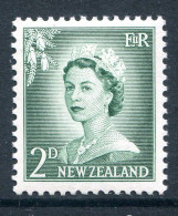 New Zealand 1955-59 QEII Large Figure Definitives - 2d Bluish-green - White Paper - HM (SG 747a) - Nuovi