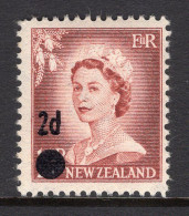 New Zealand 1958 QEII Surcharge - 2d On 1½d Brown-lake - Smaller Dot - HM (SG 763a) - Nuovi