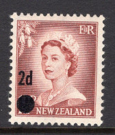 New Zealand 1958 QEII Surcharge - 2d On 1½d Brown-lake - Smaller Dot - HM (SG 763a) - Ongebruikt