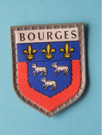 BOURGES ( Chocolat LANVIN ) Blason > Villes De FRANCE ( 5 X 4 Cm. ) ! - Schokolade