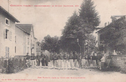 CORCIEUX NOS SOLDATS DANS LA COURS DES BARAQUEMENTS - Corcieux