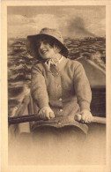 FANTAISIE - Femme - Barque - Mer - Carte Postale Ancienne - Frauen